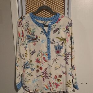 Talbots Floral Women's Top - Cream and Blue Size Large Petite
